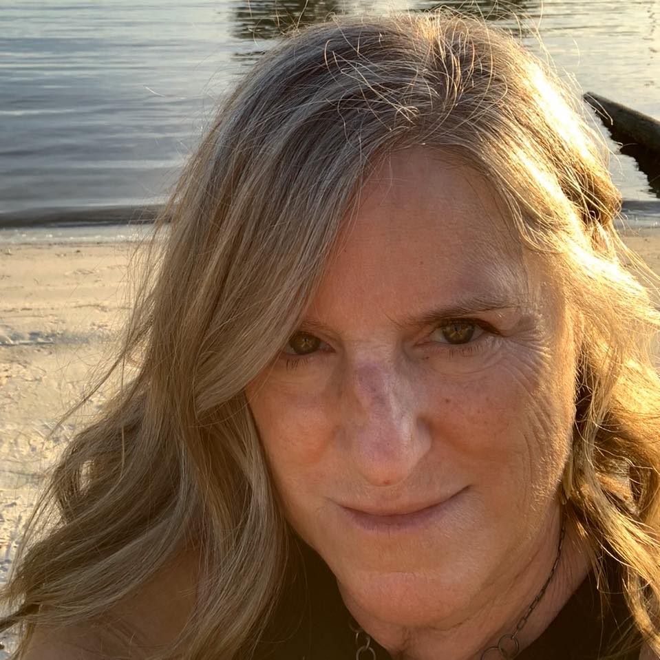 Paula Roy Head Shot for Gecko Art Show Bio